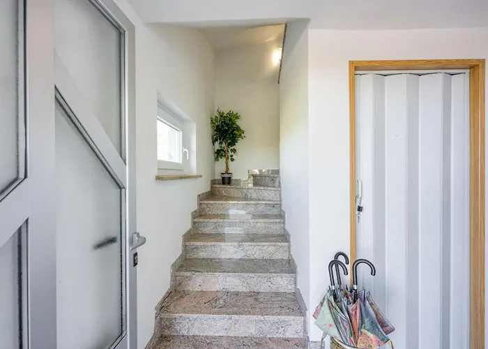 아파트 Neda In Krasno Among Vineyard - Happy *