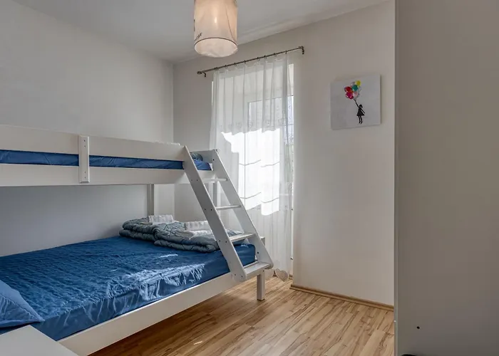 Neda In Krasno Among Vineyard - Happy * Smartno