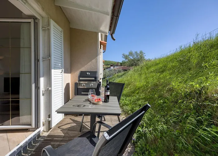 Apartmán Neda In Krasno Among Vineyard - Happy